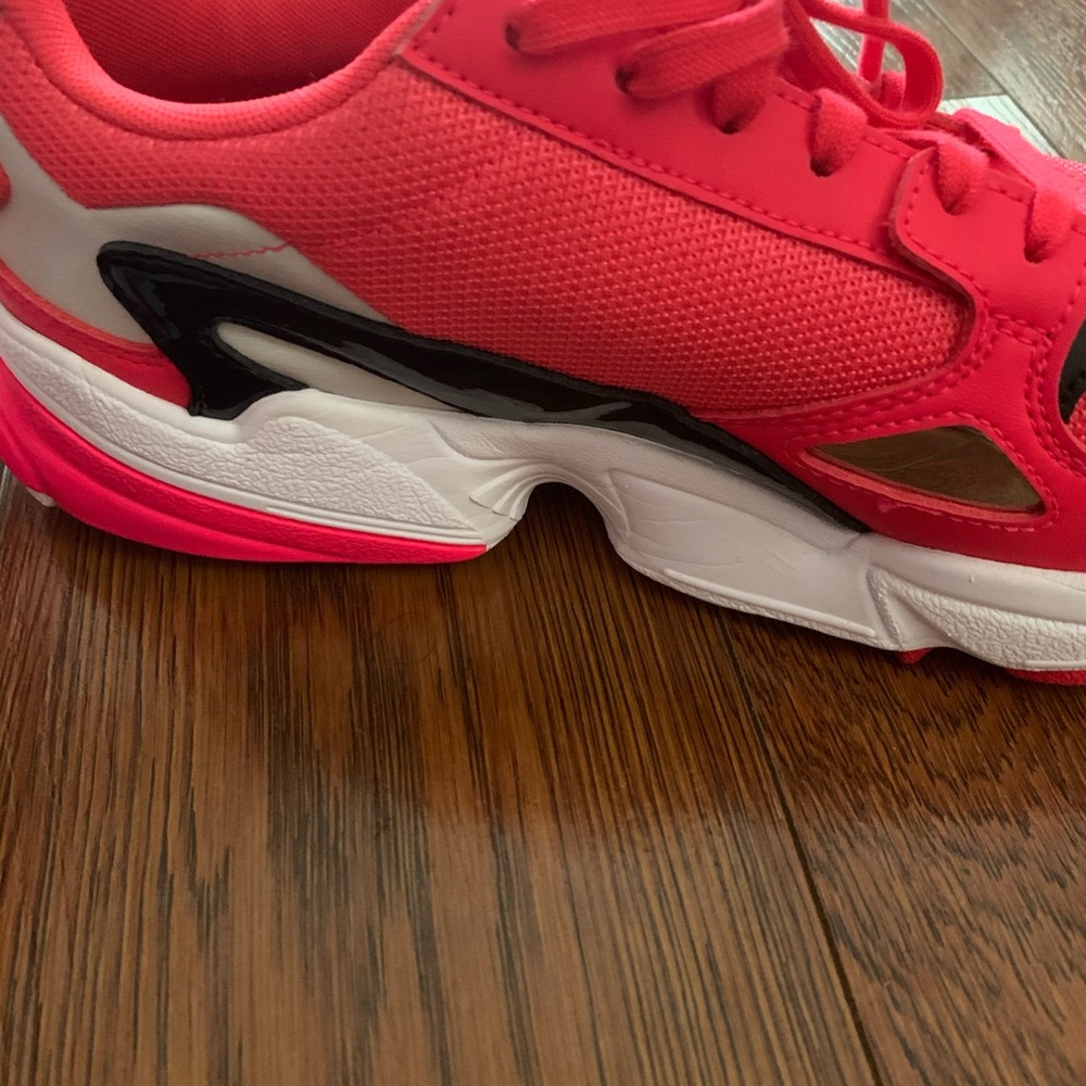 Adidas Sneakers - Picture 2 of 11